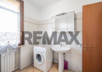 Lavanderia - Three-room apartment Via Gandhi
 
3, Dosolo - photo 21