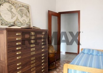 Camera / camera da letto - Casa semi indipendente Via Padre Kolbe
 
15, Commessaggio - foto 16