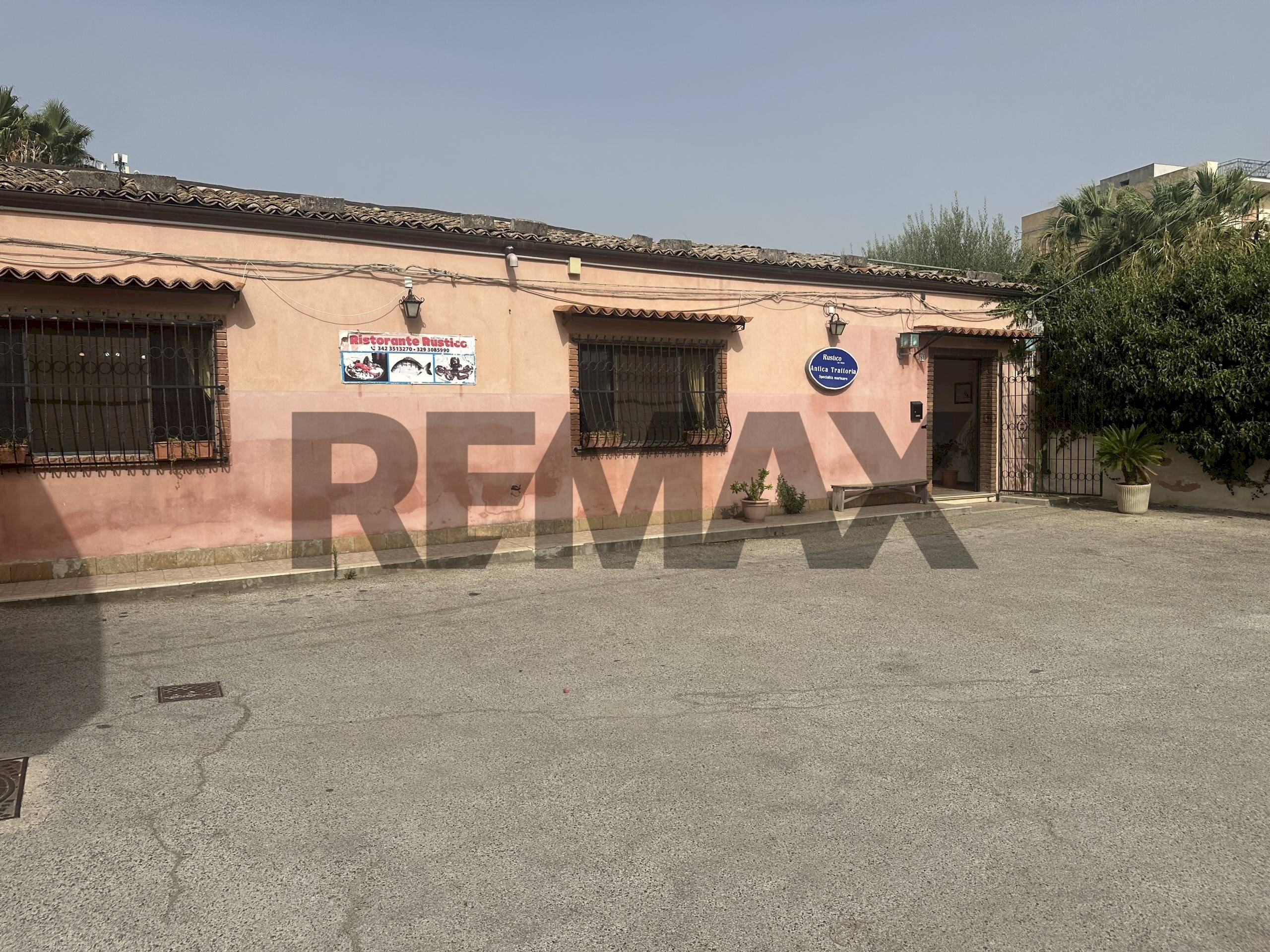 Casa all\'aperto - Commercial Premises via santa lucia
 
52, Avola - photo 1