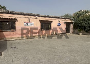 Casa all\'aperto - Commercial Premises via santa lucia
52, Avola - photo 1