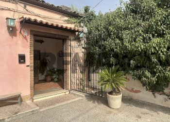 Casa all\'aperto - Commercial Premises via santa lucia
52, Avola - photo 21