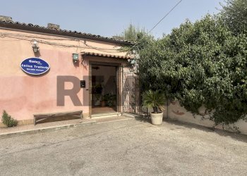 Casa all\'aperto - Commercial Premises via santa lucia
52, Avola - photo 22