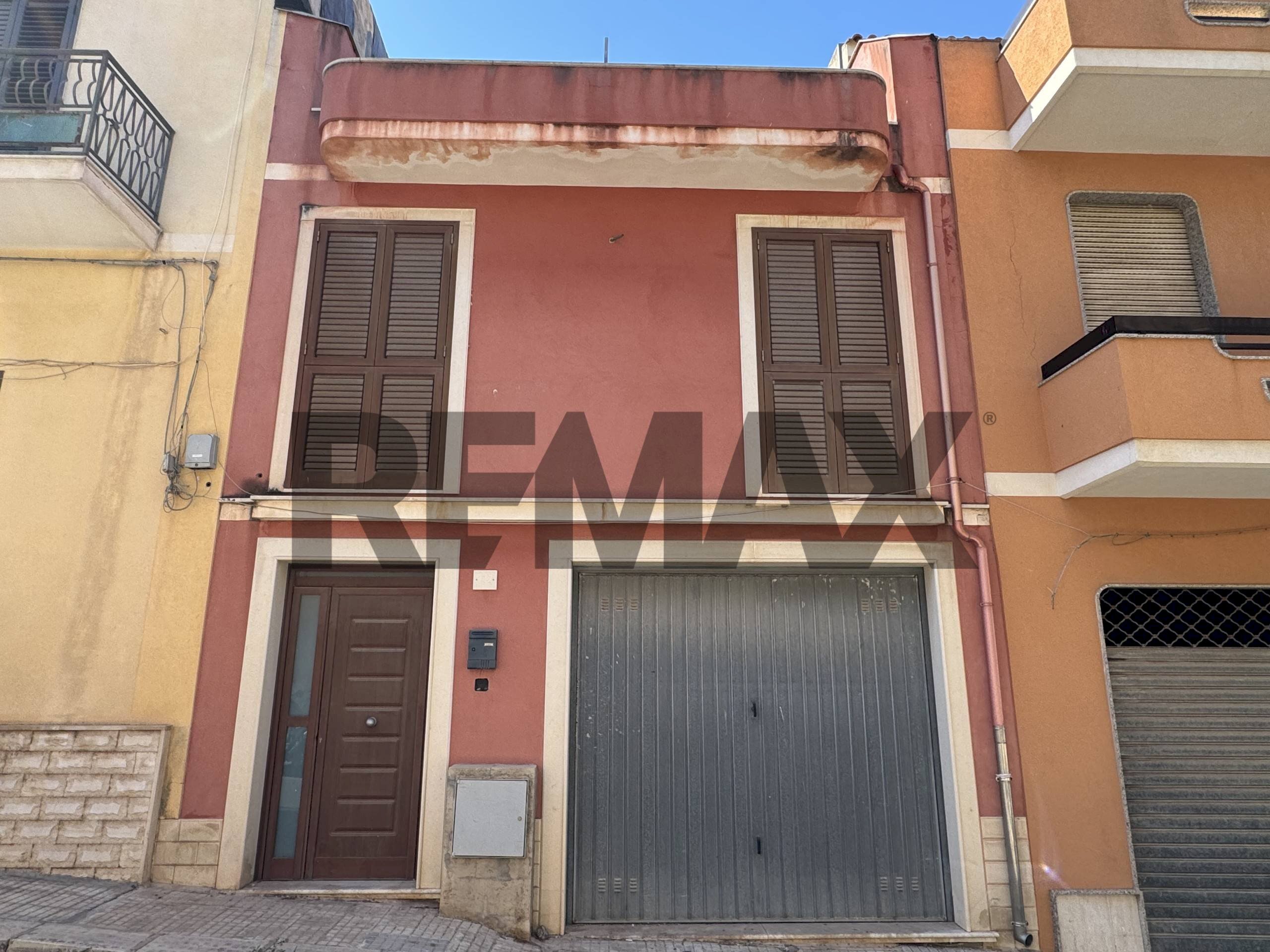 Edificio all\'aperto - Casa indipendente via Palestro
152, 154, Pachino - foto 2