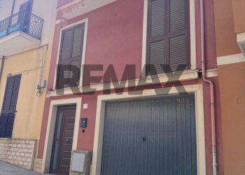 Edificio all\'aperto - Casa indipendente via Palestro
 
152, 154, Pachino - foto 3