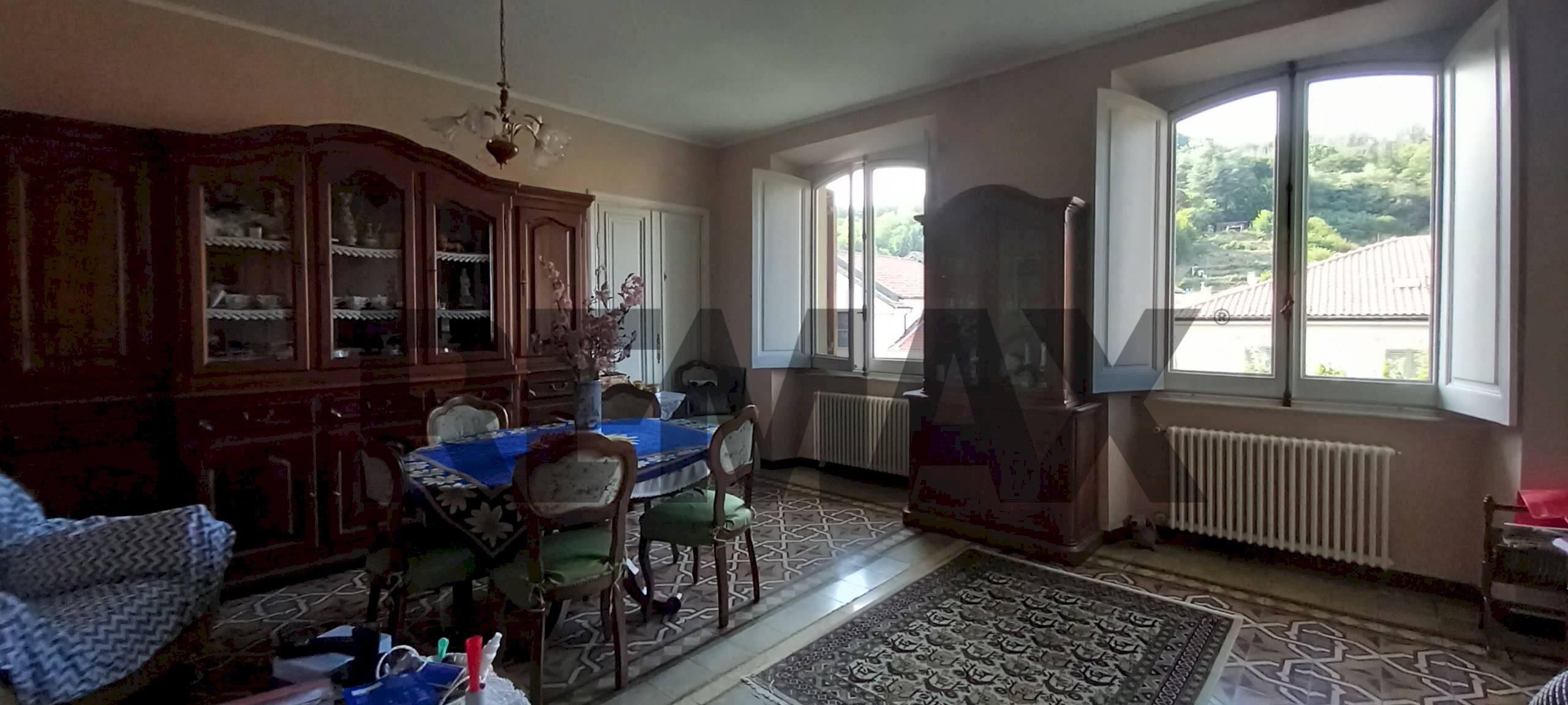 Sala da pranzo - Apartment Piazza Vittorio Veneto
 
4/5, Altare - photo 1