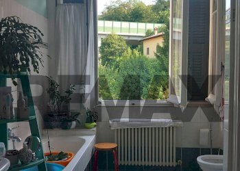 Bagno - Appartamento Piazza Vittorio Veneto
 
4/5, Altare - foto 7