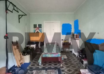 Camera / camera da letto - Appartamento Piazza Vittorio Veneto
 
4/5, Altare - foto 9