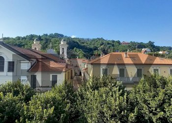 Casa all\'aperto - Appartamento Piazza Vittorio Veneto
 
4/5, Altare - foto 20