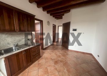 Cucina - Three-room apartment VIA VITTORIO EMANUELE
 
153, Capriolo - photo 2