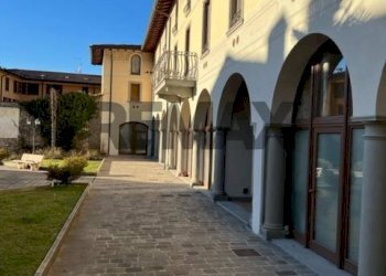 Edificio all\'aperto - Three-room apartment VIA VITTORIO EMANUELE
 
153, Capriolo - photo 9