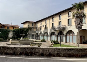 Edificio all\'aperto - Trilocale VIA VITTORIO EMENUELE
155/A, Capriolo - foto 2