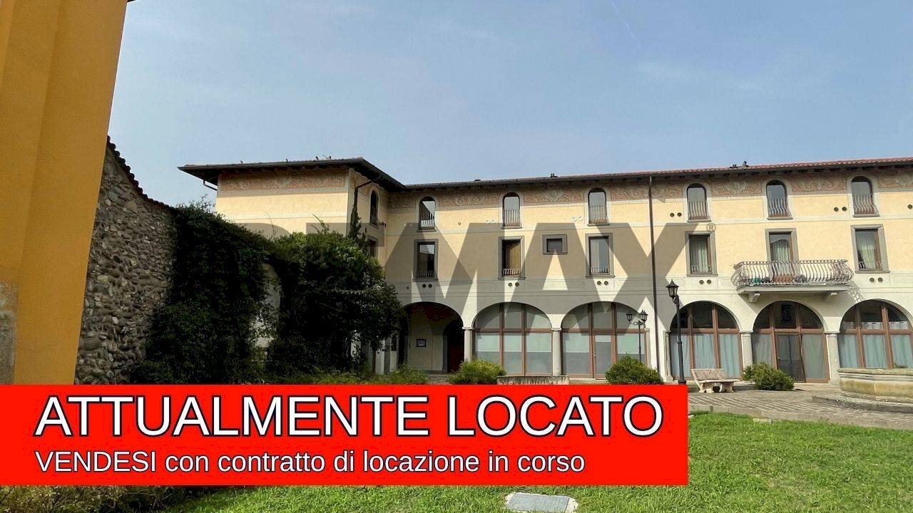 Edificio all\'aperto - Three-room apartment VIA VITTORIO EMANUELE
 
153, Capriolo - photo 1