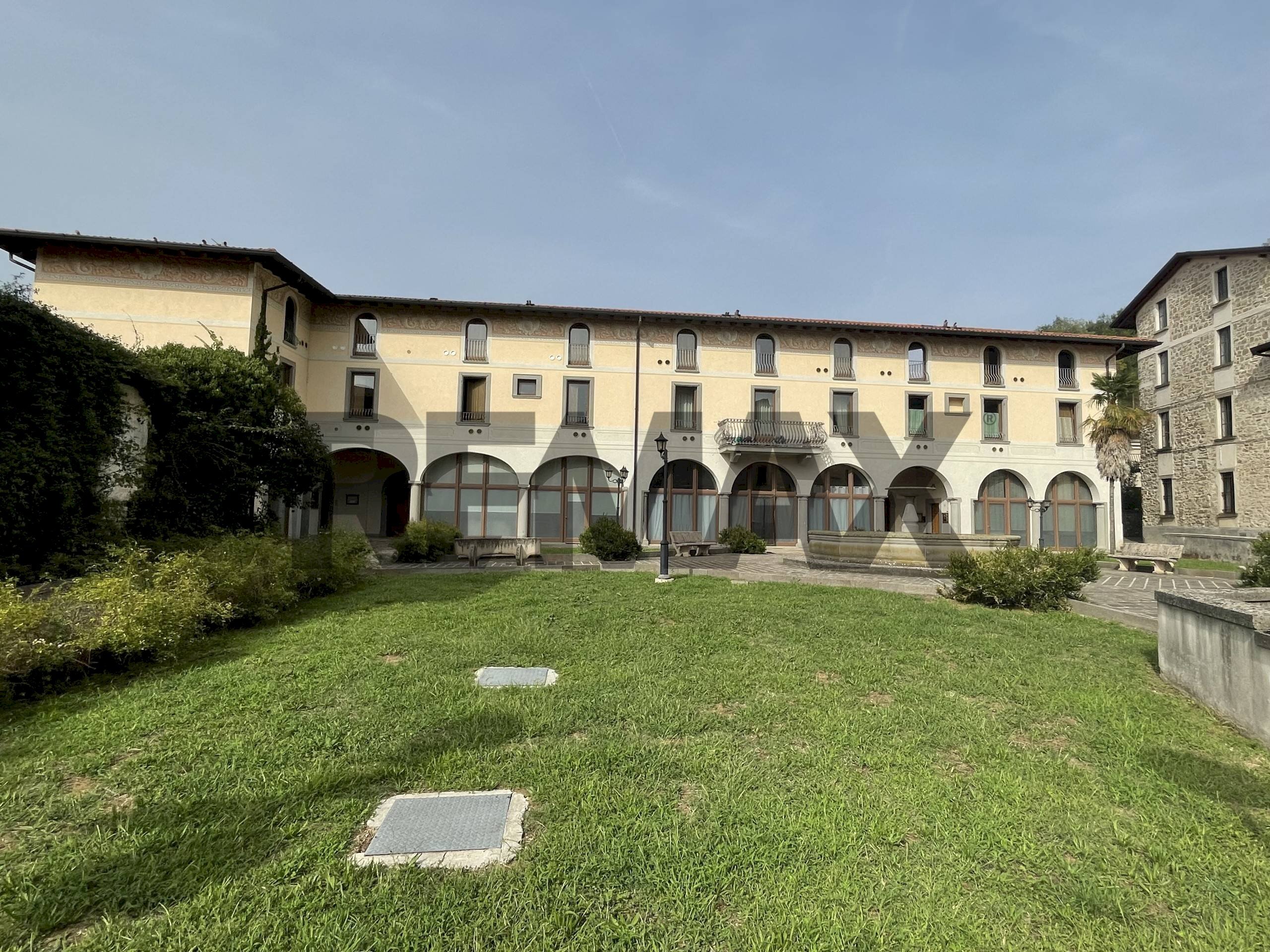 Edificio all\'aperto - Two-room apartment VIA VITTORIO EMANUELE
155/A, Capriolo - photo 2