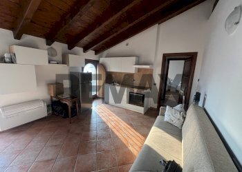 Soggiorno - Bilocale VIA VITTORIO EMANUELE
155/A, Capriolo - foto 4