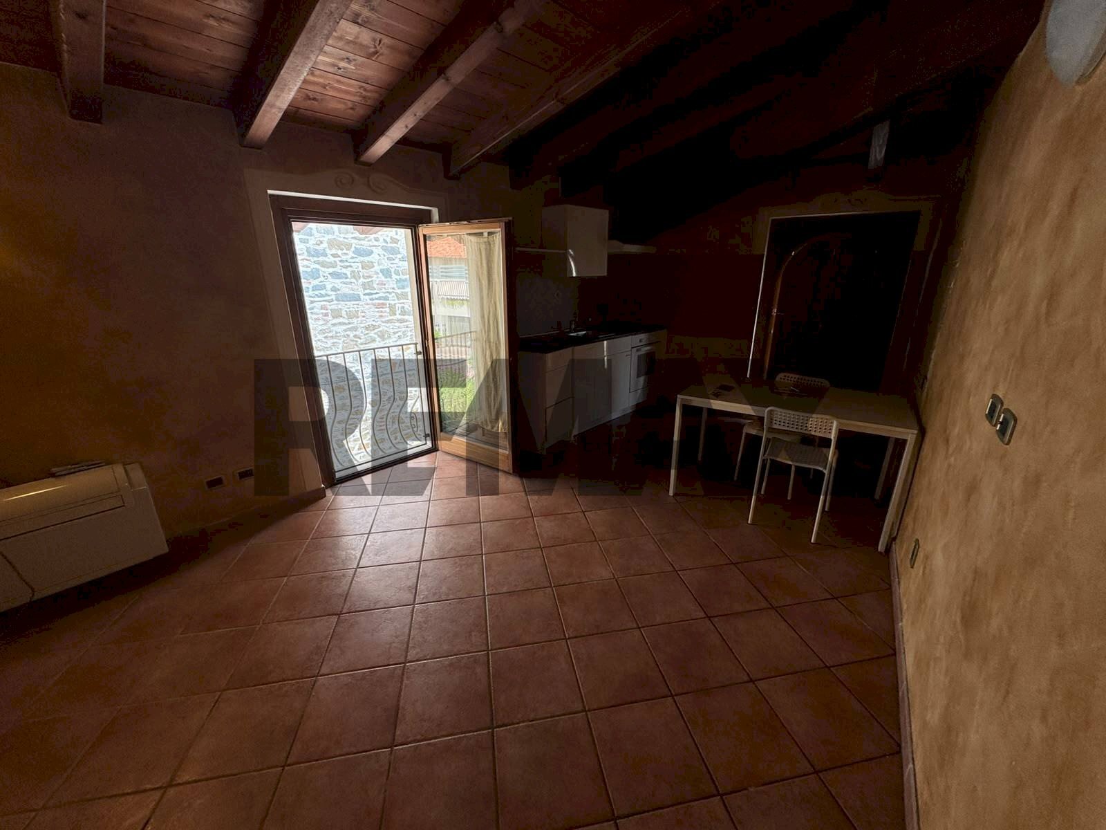 Stanza vuota - Two-room apartment VIA VITTORIO EMENUELE
155/A, Capriolo - photo 2