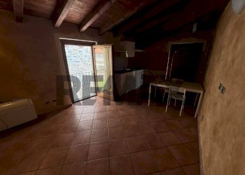 Stanza vuota - Bilocale VIA VITTORIO EMENUELE
155/A, Capriolo - foto 2
