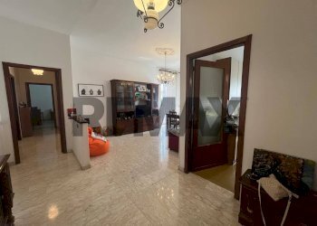 Hall / corridoio - Three-room apartment Via Pirandello
2, Ancona - photo 7