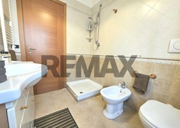Bagno - Bilocale via Pier Giorgio Frassati
19, Marino - foto 8