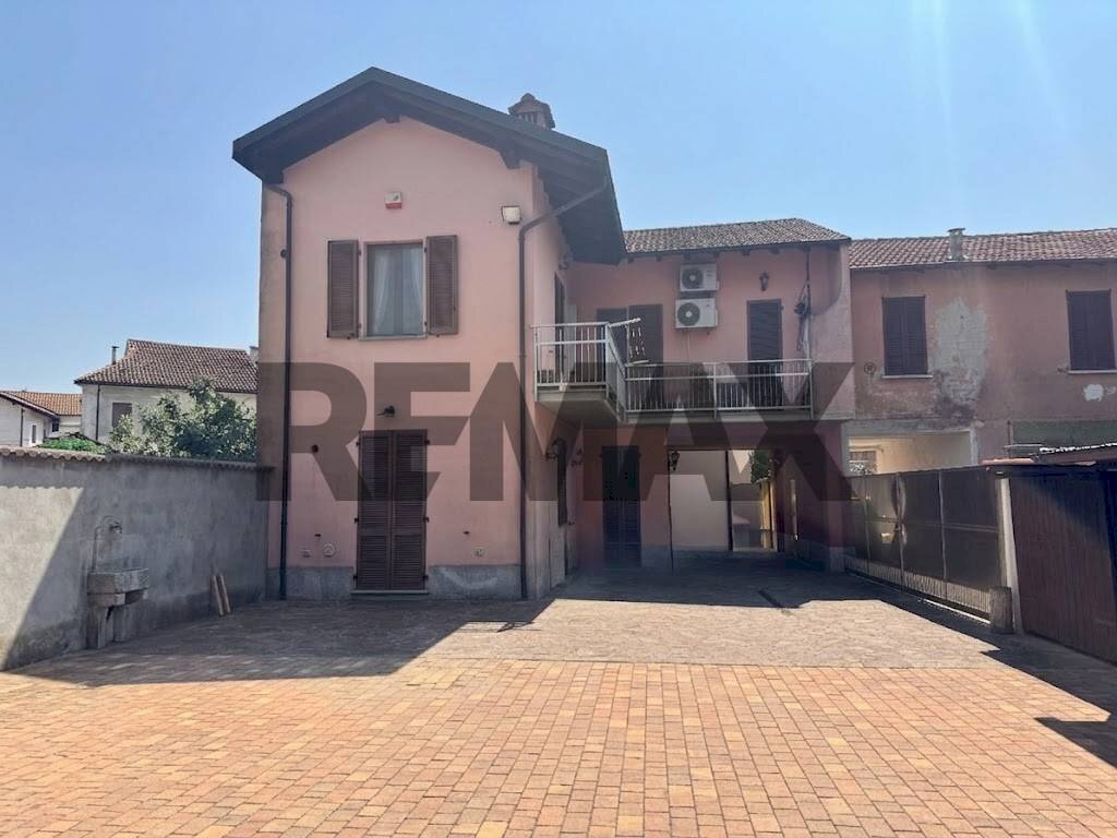 Casa all\'aperto - Independent house VIA SANTA MARIA
 
37/9, Garlasco - photo 1