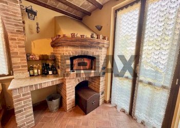 Dettagli - Independent house VIA SANTA MARIA
 
37/9, Garlasco - photo 9