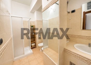 Bagno - Two-room apartment Via Parigi
12, Sassari - photo 8