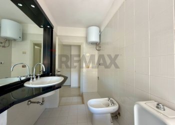 Bagno - Three-room apartment Via Grazia Deledda
 
SNC, Sassari - photo 16