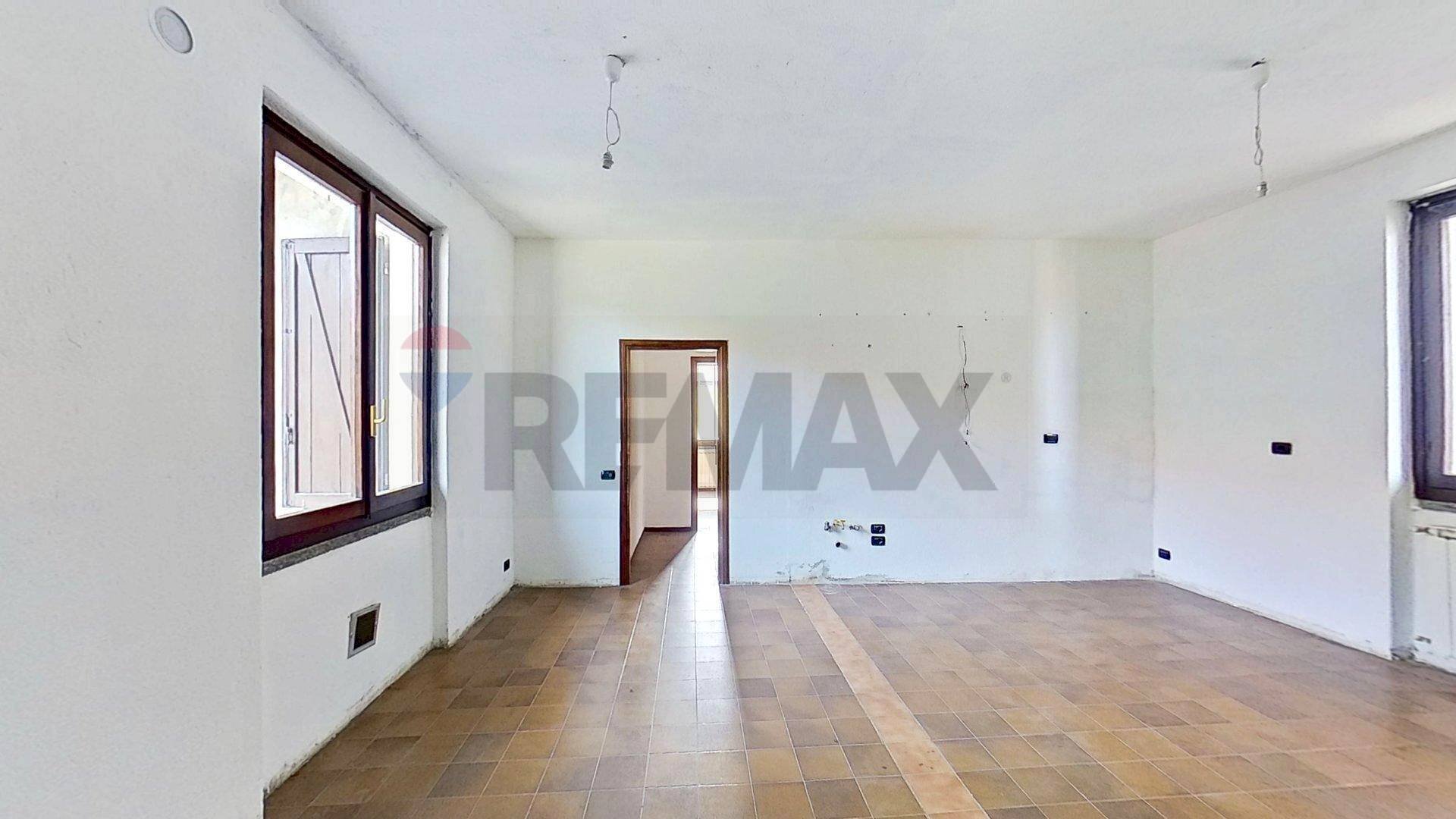 Stanza vuota - Bilocale VIA CAVOUR
19, Mornago - foto 2