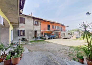 Casa all\'aperto - Bilocale VIA CAVOUR
 
19, Mornago - foto 7