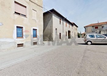 Edificio all\'aperto - Bilocale VIA CAVOUR
 
19, Mornago - foto 25