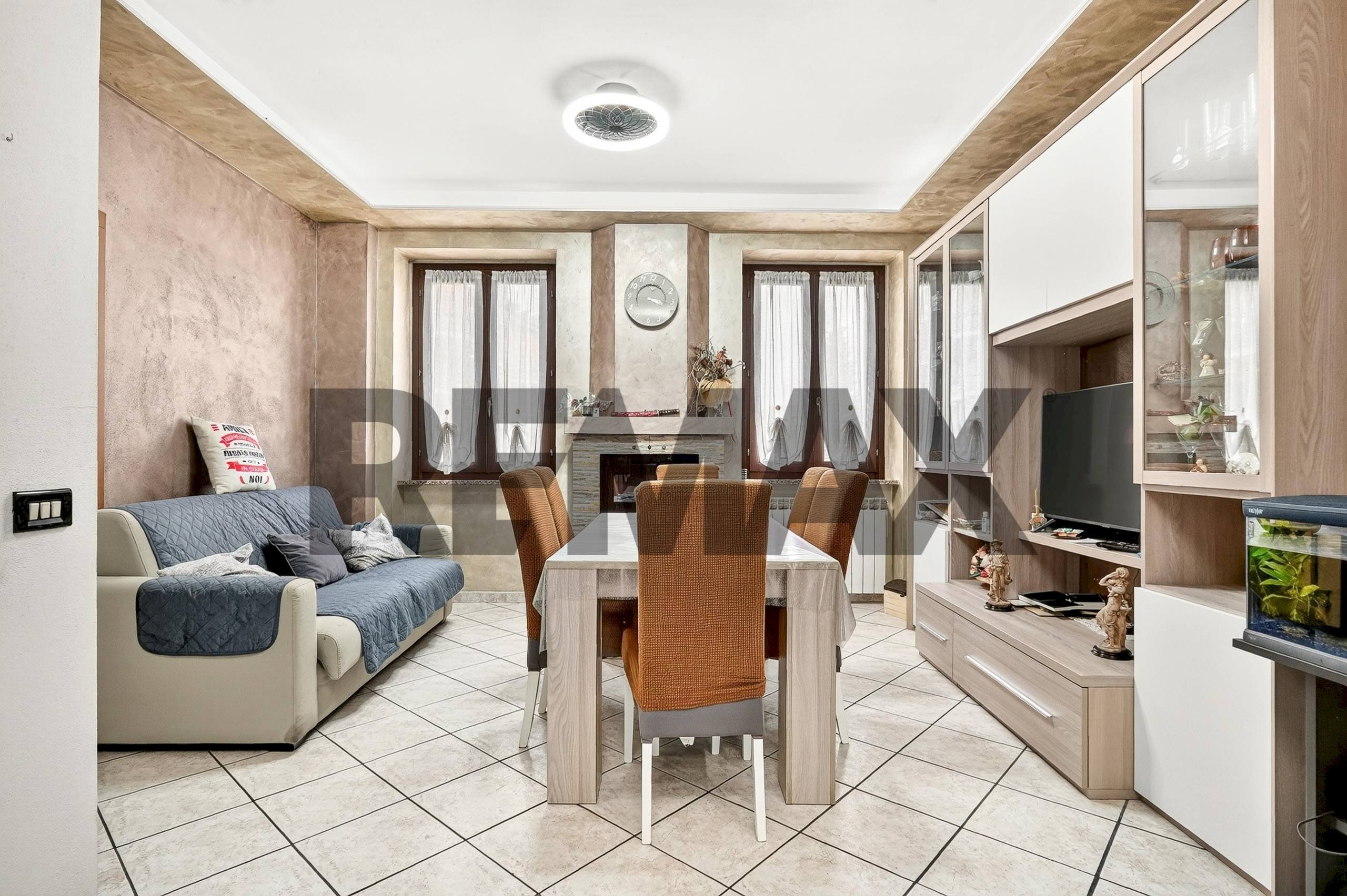 Sala da pranzo - Four-room apartment VIA PONCHIELLI
12, Busto Arsizio - photo 2