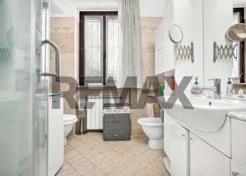 Bagno - Quadrilocale VIA PONCHIELLI
 
12, Busto Arsizio - foto 11