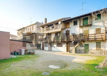 Edificio all\'aperto - Casa semi indipendente VIA CHIARI
 
6, Busto Arsizio - foto 4