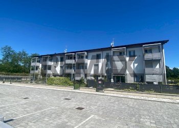 Edificio all\'aperto - Box FAENZA
 
3, Cairate - foto 5