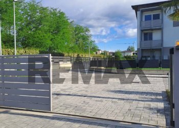 Edificio all\'aperto - Box FAENZA
 
3, Cairate - foto 7