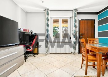 Sala da pranzo - Trilocale VICOLO APERTO
 
12, Gorla Minore - foto 6