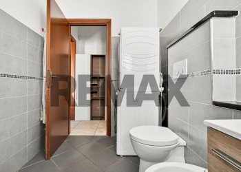 Bagno - Trilocale VICOLO APERTO
 
12, Gorla Minore - foto 9