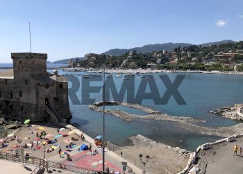 Vista dell\'acqua - Attico VIA MONTEBELLO
 
5, Rapallo - foto 2