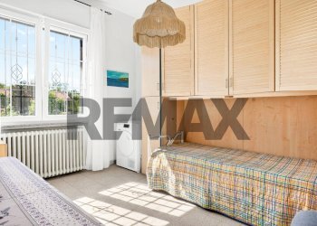 Camera / camera da letto - Casa semi indipendente MONTE ROSA
 
15, Rescaldina - foto 10