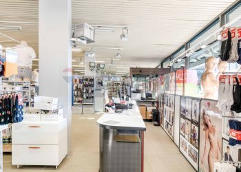 Ufficio - Commercial Premises Via Roncari
39, Besozzo - photo 10
