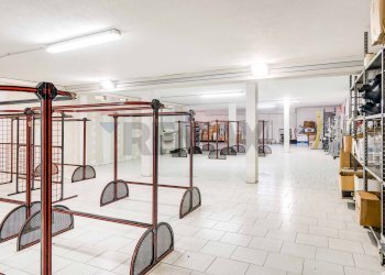 Palestra - Commercial Premises Via Roncari
39, Besozzo - photo 20