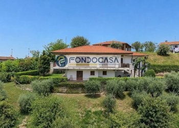 Foto 3 - Villa via Bottino basso
 
2, Lonato del Garda - foto 3