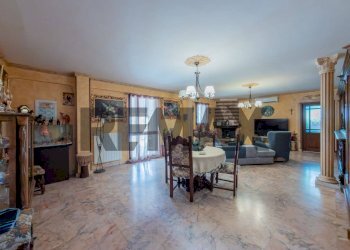 Sala da pranzo - Villa contrada Feotto
 
41, Misilmeri - foto 23
