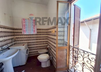 Bagno - Four-room apartment Via Castelfidardo
 
13, Cairate - photo 11