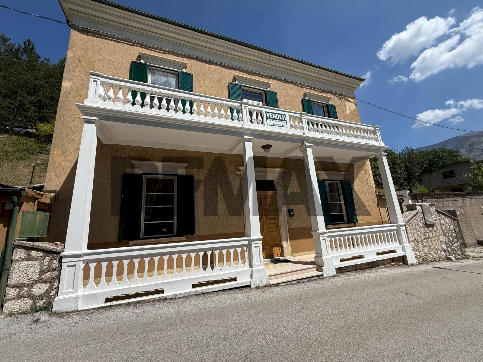 Casa all\'aperto - Villa Via Iafolla Corrado
 
41, Villalago - foto 1