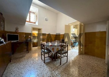 Sala da pranzo - Villa Via Iafolla Corrado
41, Villalago - foto 5