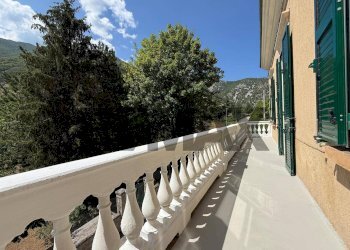 Balcone - Villa Via Iafolla Corrado
41, Villalago - foto 22