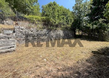 Giardino - Villa Via Iafolla Corrado
41, Villalago - foto 29