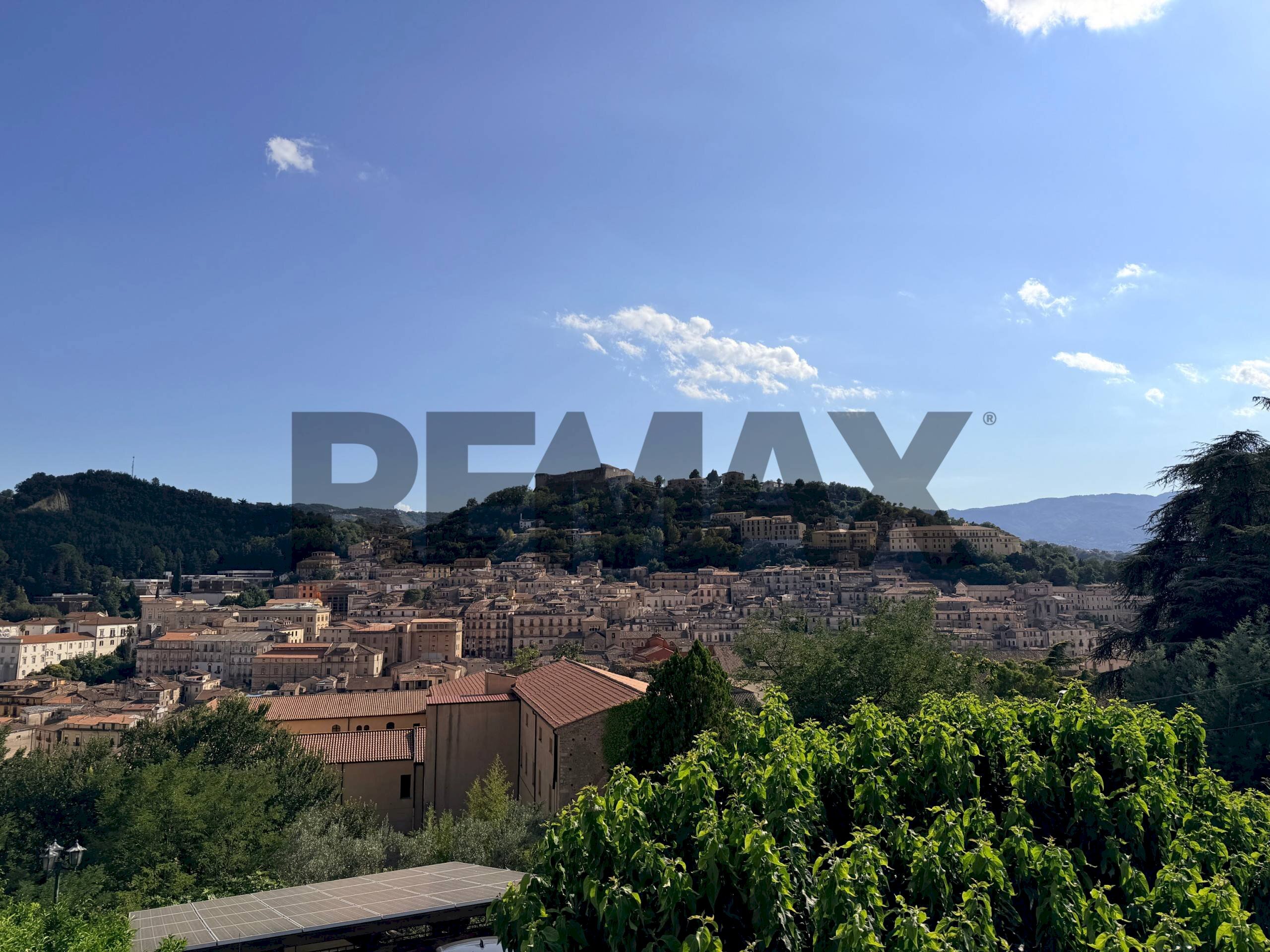 Vista - Casa indipendente Via Triglio
 
26, Cosenza - foto 1