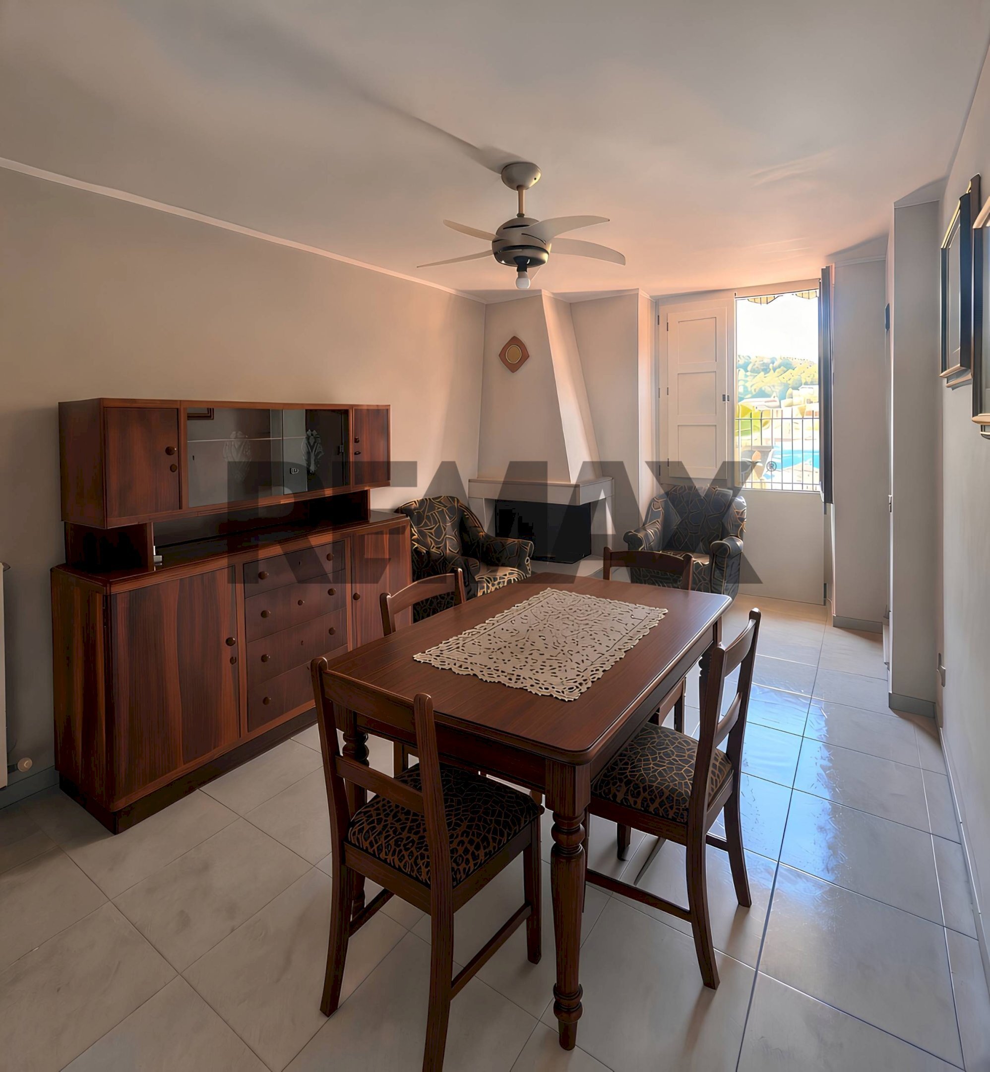 Sala da pranzo + Caminetto - Casa indipendente Via Triglio
26, Cosenza - foto 3