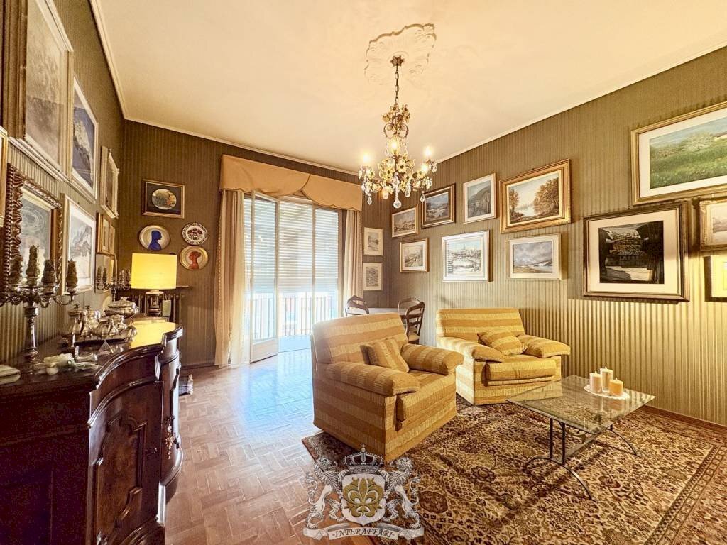 Salone - Apartment corso Nizza, 80, Cuneo (neighborhood Donatello) - photo 3